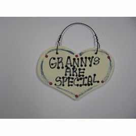 1021 - Grannys Are Special   smalll wood Heart 