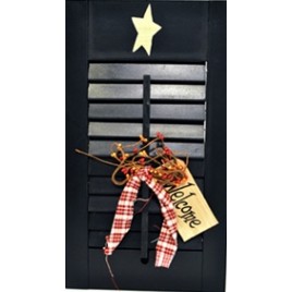  45316L - Wood Shutter Blue with welcome tag, berries and gingham ribbon
