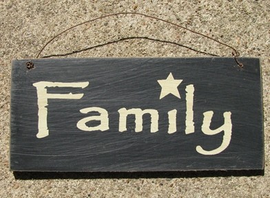  D4874Y - Family Sign Black wood sign 