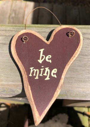 9003BM - Be Mine wood Heart burgundy