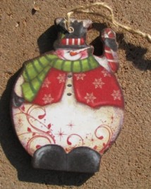 gm2498 - Waving Snowman Wood Ornament