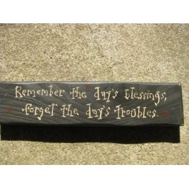M9905R Remember the day's Blessings, forget the day's troubles Wood Block 